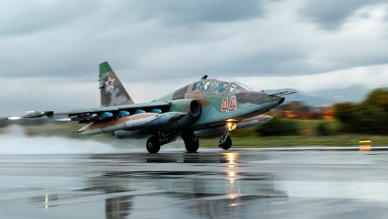 Российские самолеты уничтожили пункт управления и полевой лагерь ИГ