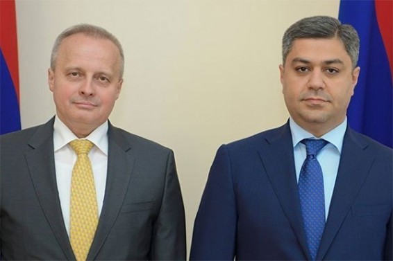 Ինչ է կատարվում Հայաստանի սահմանին. հանդիպում ԱԱԾ-ում