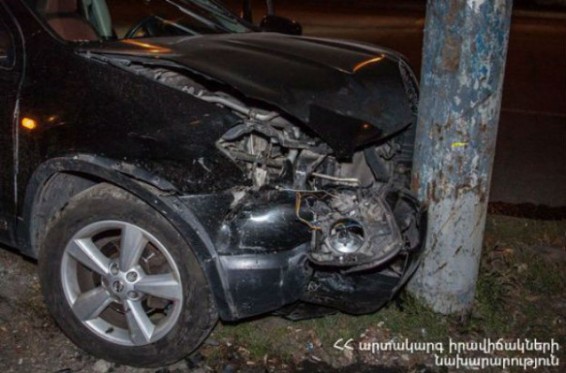 Հացավան-Գառնի ավտոճանապարհին «Opel Astra G»-ն դուրս է եկել ճանապարհի երթևեկելի հատվածից, բախվել էլեկտրական սյանը և կողաշրջվել. կա տուժած