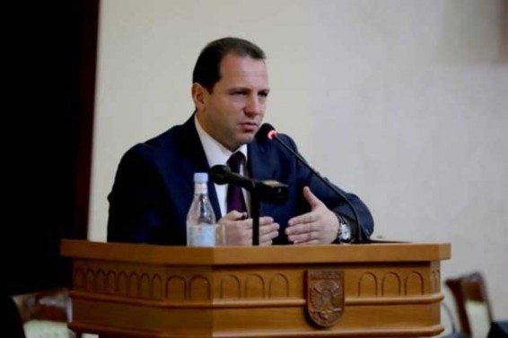 Давид Тоноян заявил о необходимости новых истребителей-бомбардировщиков