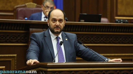 Անսալով բողոքներին՝ մենք այս տարի ամբողջությամբ չենք անցնի ավարտական միասնական քննություններին. ԿԳ նախարար