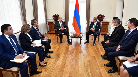 Հայաստանը ապրում է անցումային շրջանում և բազմաթիվ խնդիրներ ունի լուծելու. ՀՀ նախագահ