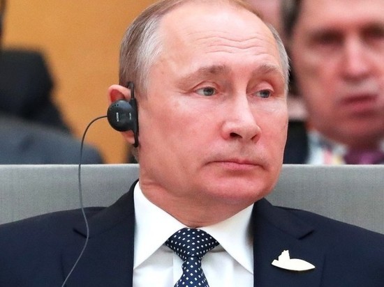 Песков прокомментировал данные об отказе Путина принимать звонки Асада