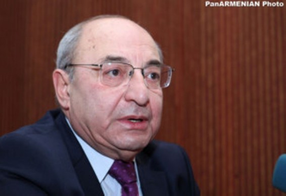 Տեռորիստական ցանկացած ակտ պետության համար վնասակար է. Վազգեն Մանուկյանը զինված խմբի գործողությունների մասին