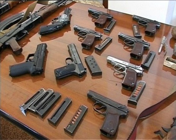 Կամավոր հանձնել են զինամթերք