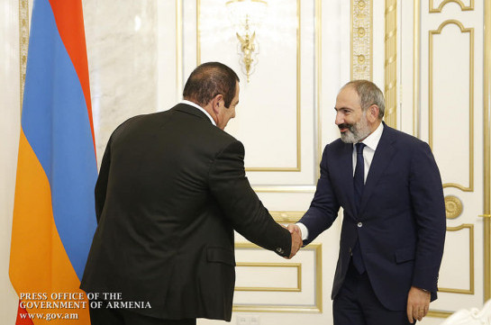 Քո կողքն եմ եղել, քո կողքը լինելու եմ. Գագիկ Ծառուկյանը՝ Նիկոլ Փաշինյանին