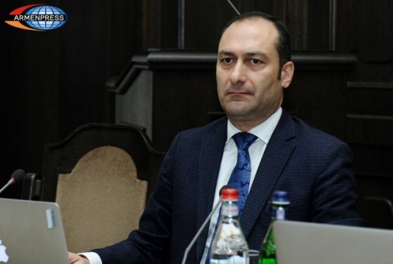 Артак Зейналян представил законопроект о внесении изменений и дополнений в Избирательный кодекс Армении