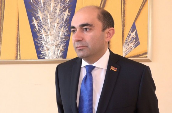 Առաջարկել եմ հրատապ քննարկման դնել աջ ղեկով ավտոմեքենաների մաքսազերծման հարցն ու խնդրի լուծման տարբերակները. Էդմոն Մարուքյան