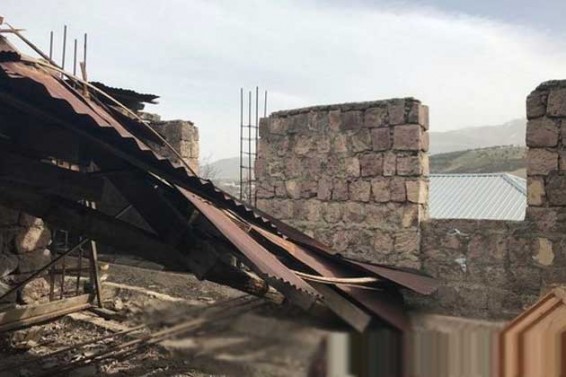 Դպրոցի տանիքը ամբողջությամբ պոկվել է. Գեղարքունիքի մարզում քամին վնասներ է հասցրել