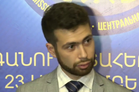 Կա կարգախոսի մոտ 20 տարբերակ, քննարկվել է նաև «Նիկոլ՝ վարչապետ» տարբերակը. ՔՊ խոսնակ