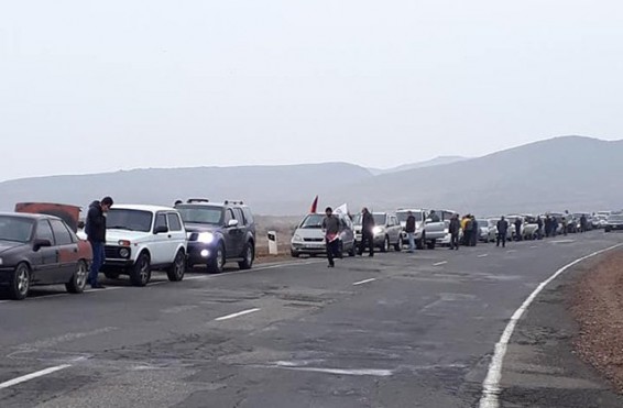 Գորիսի բնակիչները կանգնեցրել են «Սասնա ծռերի» ավտոերթը