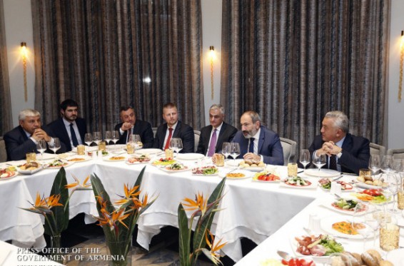 Բանկերի ղեկավարների հետ աշխատանքային ընթրիքին Ն. Փաշինյանն անդրադարձել է ստվերի կրճատմանը և կանխիկի շրջանառության նվազեցմանը