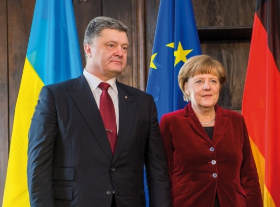 Меркель призвала украинские власти действовать разумнее