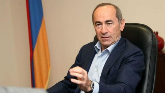 Ռոբը մի մարդ է, որ ժամացույցի պես աշխատում էր ու աշխատացնում պետական ապարատը