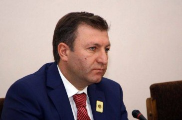 ԿԸՀ-ն տպագրել է 30 միլիոն օրինակ քվեաթերթիկ և առաջին անգամ քվեարկողների համար 80 000 օրինակ կրծքանշան է պատրաստել. Արմեն Սմբատյան