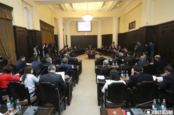 Կառավարության նիստը՝ ուղիղ. օրակարգում 46 հարց է, որից 4-ը՝ գաղտնի