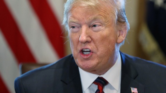 Трамп нецензурно выругался в адрес главы аппарата Белого дома