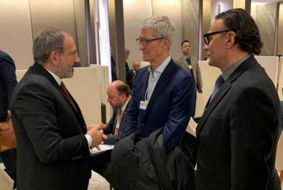 Նիկոլ Փաշինյանը Դավոսում հանդիպել է Apple-ի ղեկավար Թիմ Քուկին