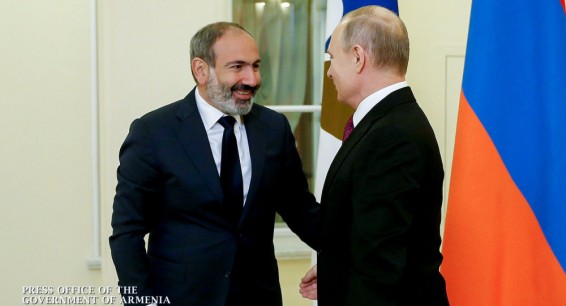 В графике Путина встреча с Пашиняном пока не значится - Песков
