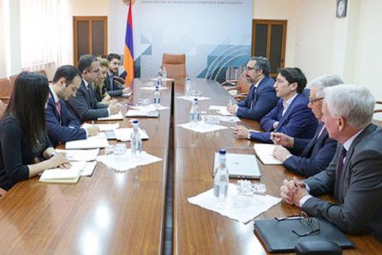 Տիգրան Խաչատրյանը ԱԶԲ-ի հետ քննարկել է պետություն-մասնավոր գործընկերություն օրենսդրական փաթեթը