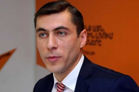 Ժողովուրդ ջան, չտխրեք. Գագիկ Սուրենյան