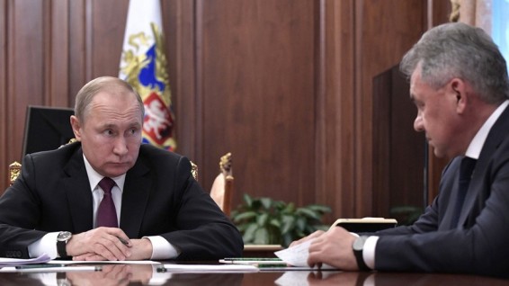Путин попросил доложить о предотвращении угрозы появления оружия в космосе