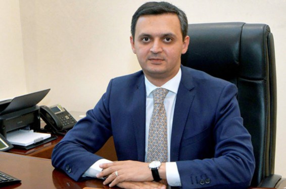 Աուդիտորական ընկերությունները պնդում են՝ ֆինանսների փոխնախարարը լիցենզիաները չի երկարաձգում՝ իր և նախարարի ընկերությունների շահերից ելնելով, ինչի համար կդիմեն դատարան