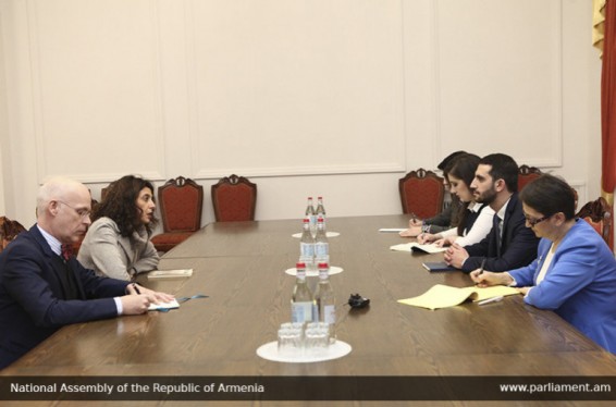 Ռուբեն Ռուբինյանն ու Հարավային Կովկասում ՆԱՏՕ-ի կապի գծով գրասենյակի ղեկավարը քննարկել են համագործակցությանն առնչվող հարցեր