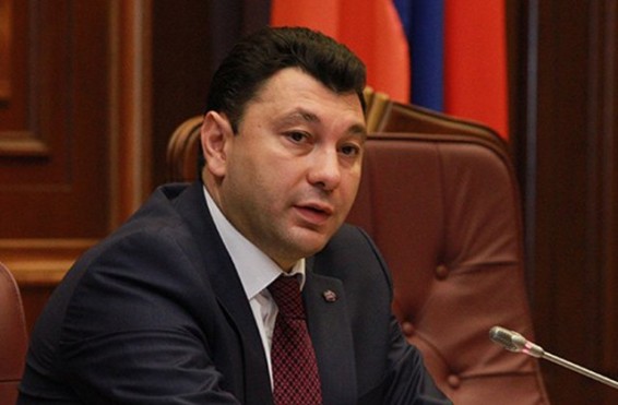 «Ոչի՛նչ և ո՛չ ոք չի կարող մեզ հետ պահել. Կրկնում եմ, ո՛չ ոք և ոչի՛նչ». Էդուարդ Շարմազանով