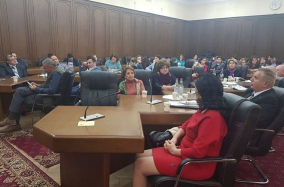 Սա երկխոսության հարթակ է, որ բոլոր հնարավոր ռիսկերը կառավարելի դառնան․ բնապահպաններն ԱԺ հանձնաժողովին ներկայացրին ոլորտի խնդիրները