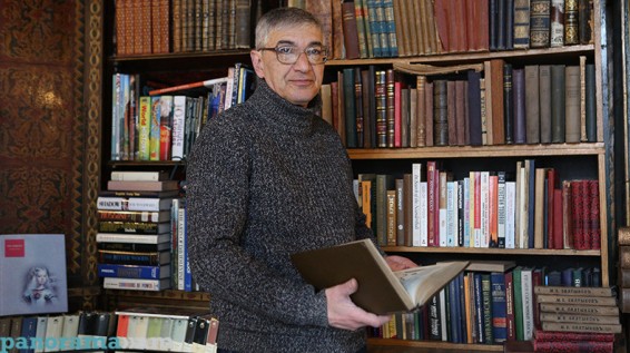 «Такого дизайна больше нигде нет»: о книжном магазине-старожиле в Ереване