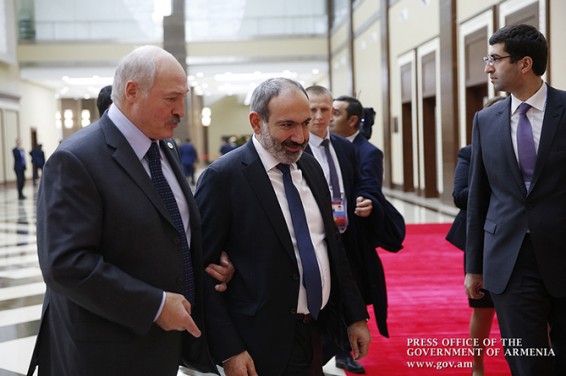 Почему Армении Россия дала кредит дешевле, чем нам: Лукашенко