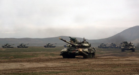 Азербайджан проведет масштабные военные учения