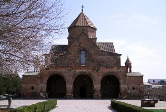Էջմիածնի Սուրբ Գայանե վանքում Պոլսո Հայոց պատրիարք Մութաֆյանի համար կկատարվի hոգեհանգիստի կարգ