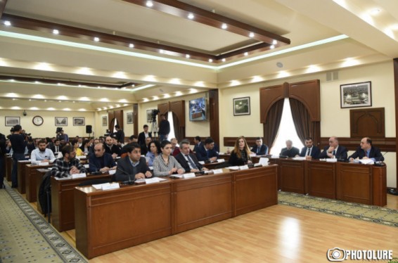 Երևանի քաղաքապետարանի աշխատակազմի մասնագիտական զարգացման, արտասահմանյան գործուղումների և պարգևատրման ծախսերը 2018թ. կազմել է 601 մլն դրամ