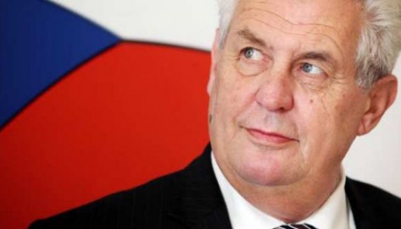 Президент Чехии посоветовал провести децентрализацию власти на Украине