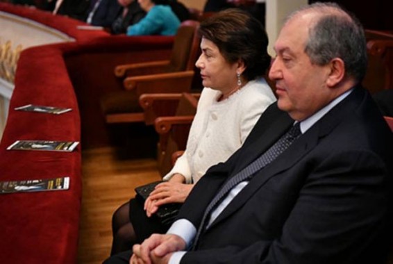 Նախագահ Սարգսյանը եւ տիկին Նունե Սարգսյանը ներկա են գտնվել հայտնի թավջութակահար Նարեկ Հախնազարյանի համերգին