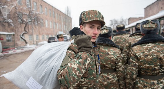 Запрос общества: военный эксперт о сокращении срока службы в ВС Армении