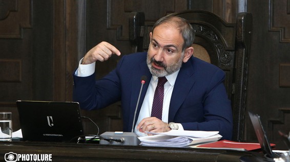 Премьер Армении: Пусть никто не поддается искушению почувствовать силу контрудара правительства на своей челюсти