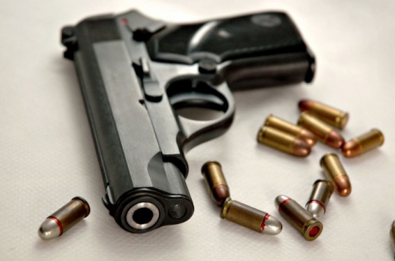 Քաղաքացու տան խուզարկությամբ հայտնաբերվել է ապօրինի պահվող զենք և զինամթերք