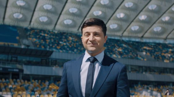 Зеленский согласился на дебаты с Порошенко