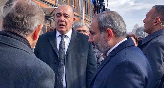 «Քաղաքացու օրվա» առթիվ Գյումրիում 500 հազար դրամ «օդ կնետեն»