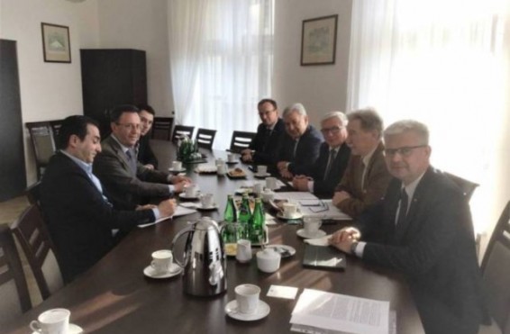 Դեսպան Մկրտչյանը հանդիպել է Լեհաստանի խորհրդարանի Լեհաստան-Հայաստան պատգամավորական բարեկամության խմբի հետ