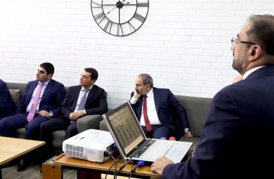 Բա ինչի՞ համար են կառավարությունը, բյուջեն. վարչապետը՝ Ագրարային համալսարանում վերազինումները բարերարների օգնությամբ կատարելու մասին