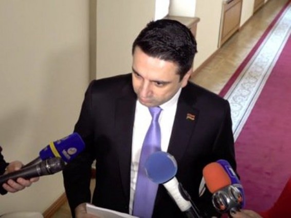 Խոսքը 124 մլն դրամի փուչիկ գնելու մասին չէ. Ալեն Սիմոնյանը՝ «քաղաքացու օրը» նշե