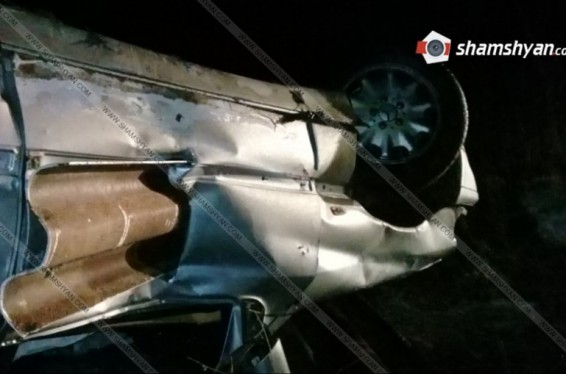 Ավտովթար՝ Բազում գյուղի տարածքում. մեքնան բախվել է արգելապատնեշին ու գլխիվայր շուռ եկել. shamshyan.com