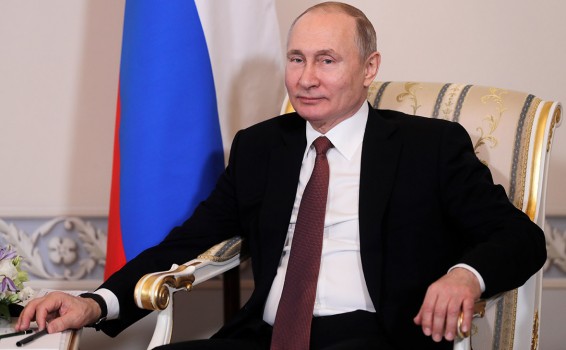 Кремль решил повременить с поздравлениями Зеленскому от Путина