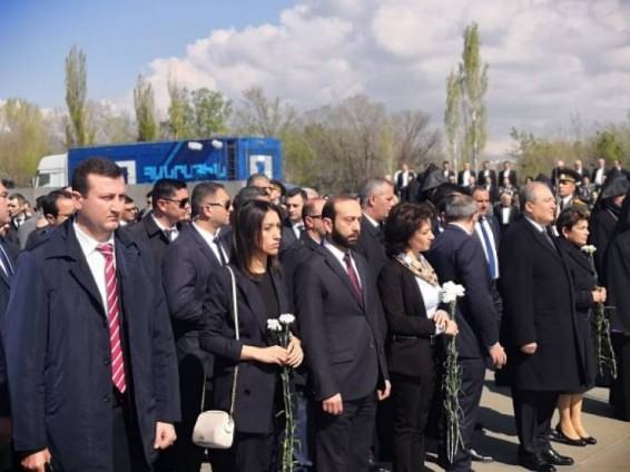 Վարչապետը և նախագահը Ծիծեռնակաբերդում են