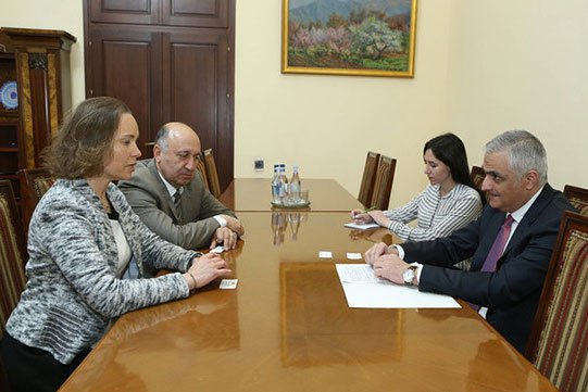 Փոխվարչապետ Մհեր Գրիգորյանն ընդունել է Էստոնիայի դեսպանին