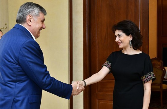 Աննա Հակոբյանը հյուրընկալել է Արա Աբրահամյանին
